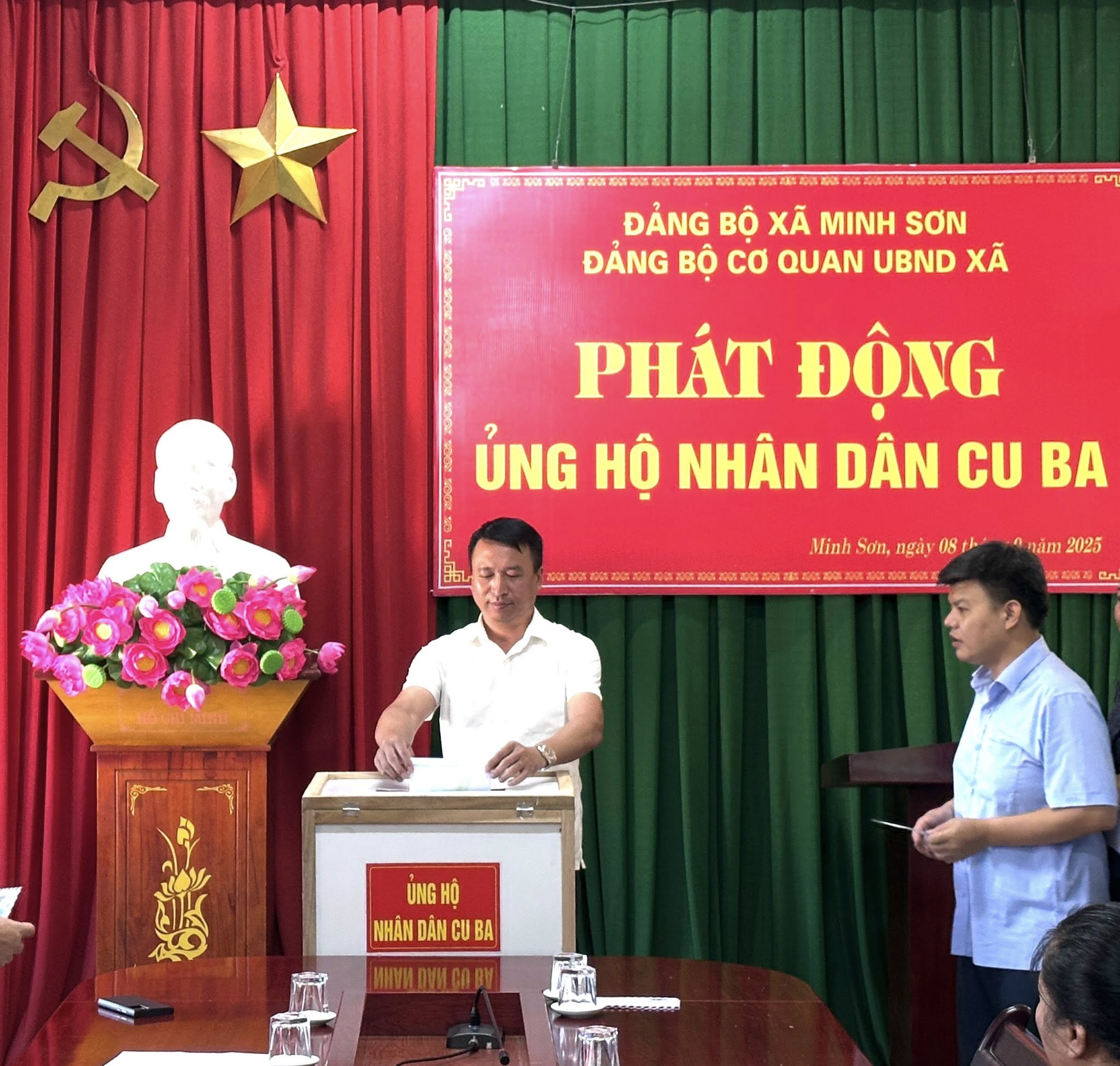 Anh-tin-bai